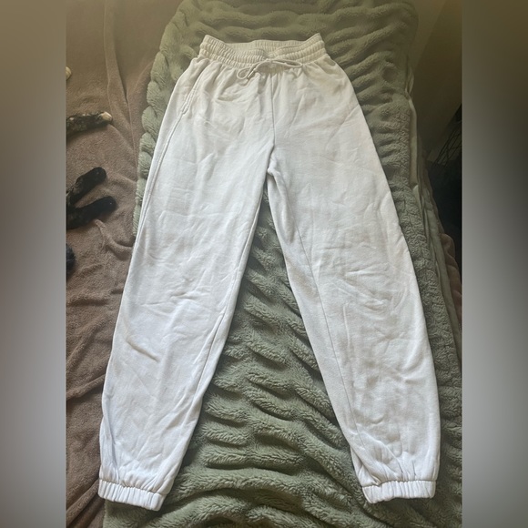 H&M white sweat pants - Picture 1 of 3